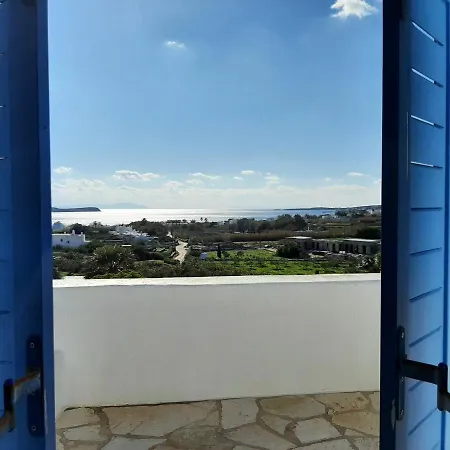Yviskos Traditional Chrisi Akti (Paros)